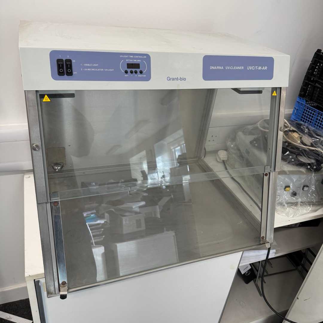 UVT-B-AR Economy PCR UV Cabinet